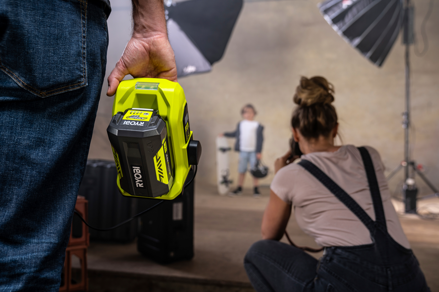 Akkuinvertteri Ryobi 36V RY36BI300A-0 runko