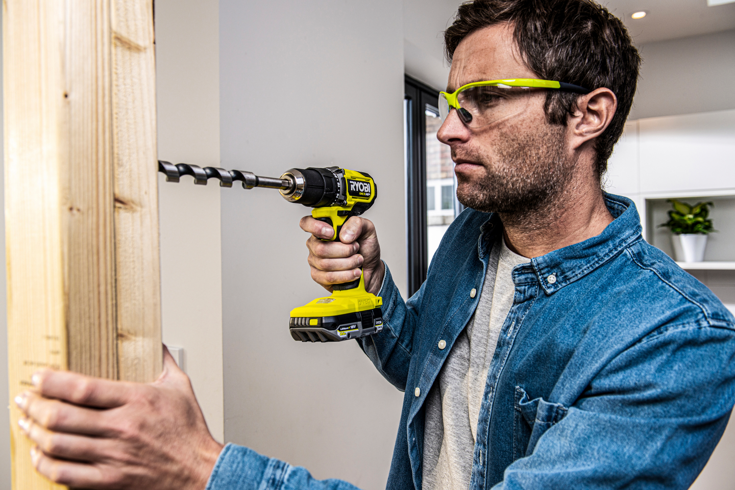 Akkuporakone Ryobi RDD18C-220S 18V ONE+ HP Compact 2x2,0Ah