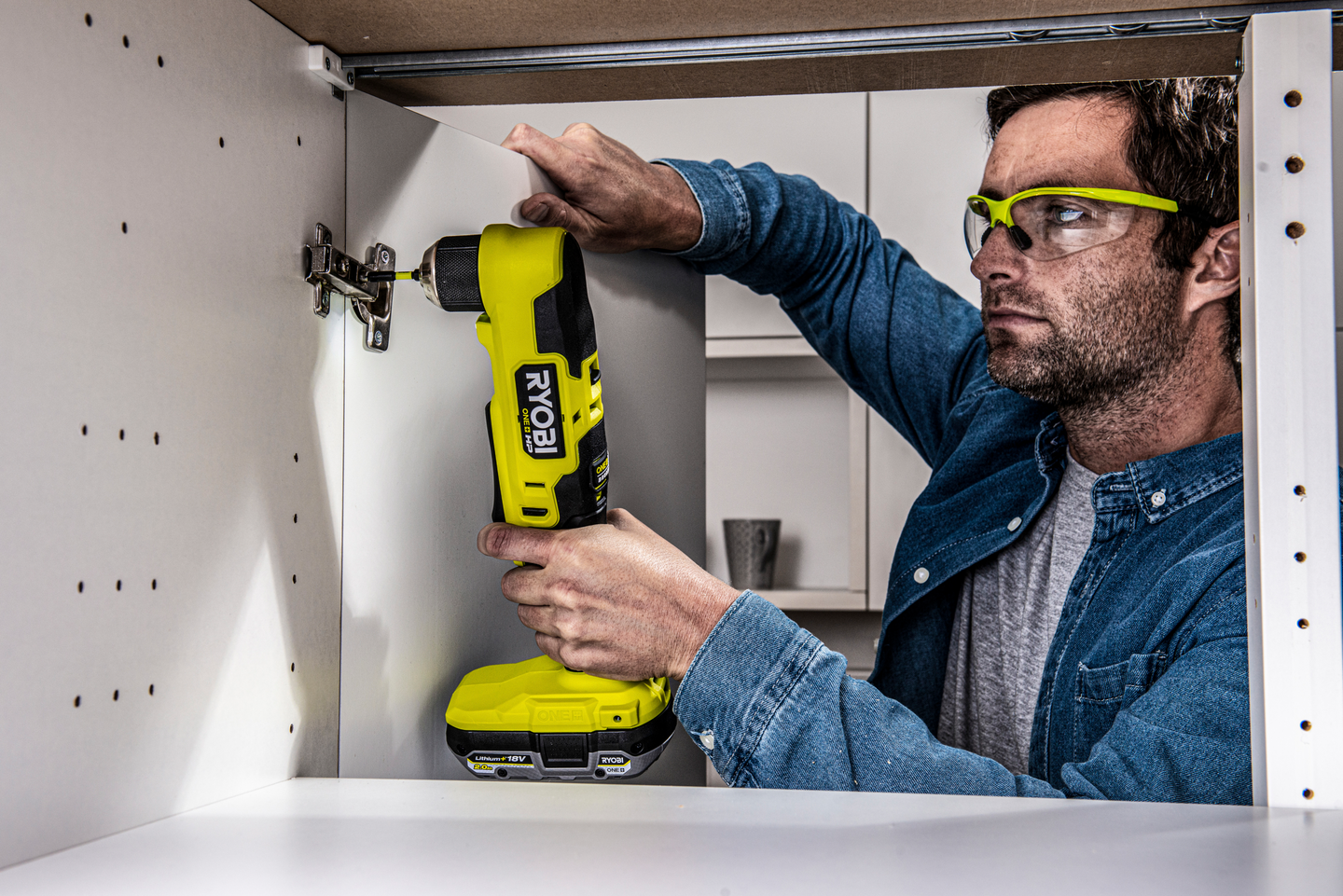 Kulmaruuvinväännin Ryobi RAD18C-0 18V ONE+ HP, ei akkua