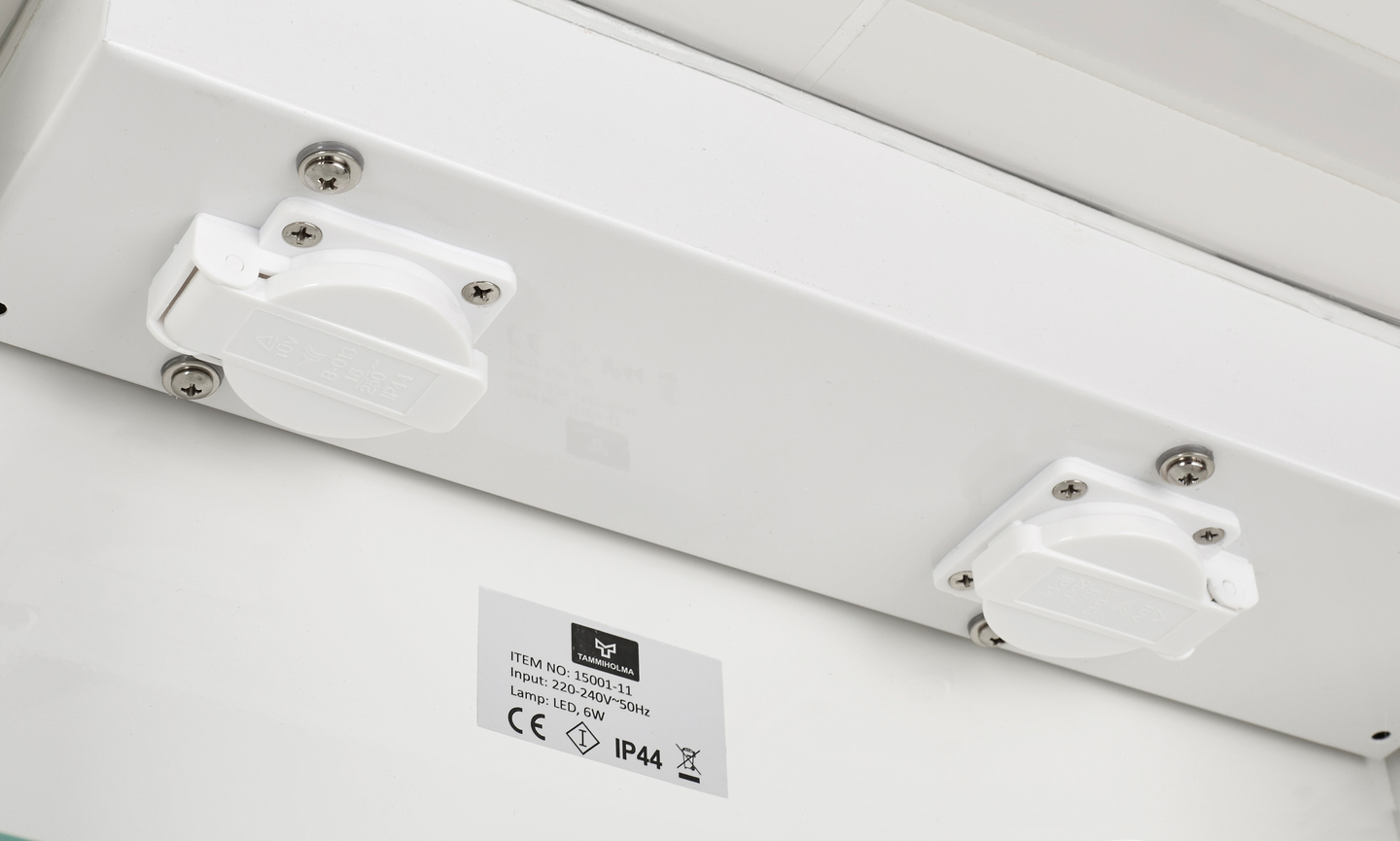 Pvc-peilikaappi 52x70cm 6W led vikavirtasuojakytkimellä