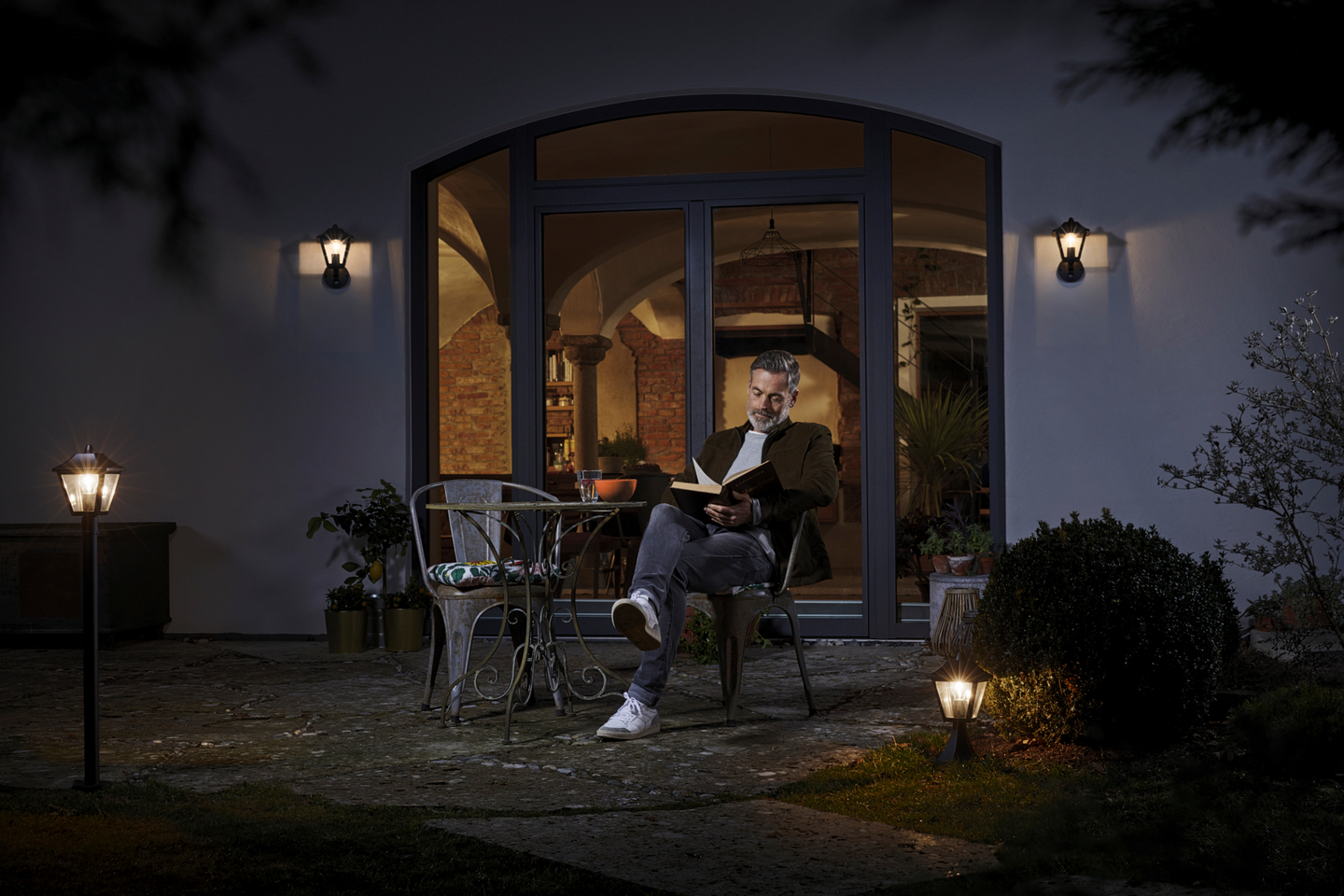 Ulkoseinävalaisin LEDVANCE Endura Classic Tradit Down