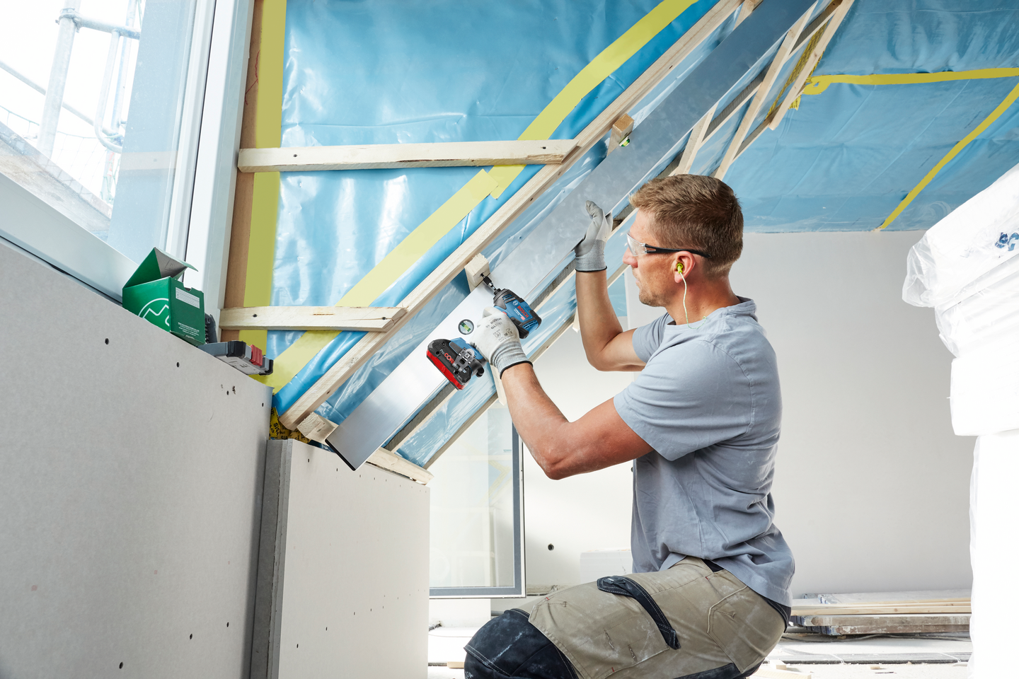 Akkuiskuruuvinväännin Bosch GDR 18V-200 Solo