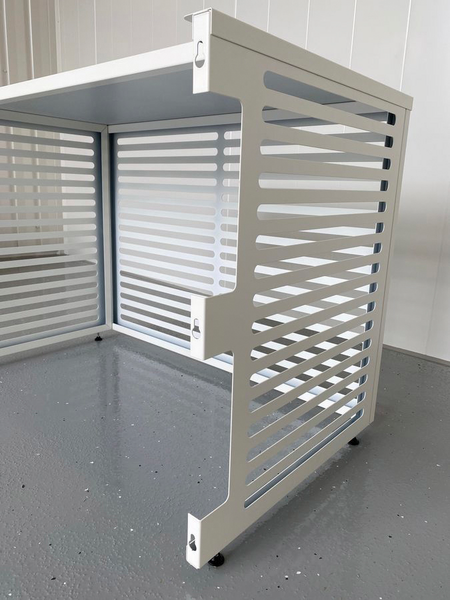 Lämpöpumpun suojakotelo Kiilax parvekemalli RAL9010