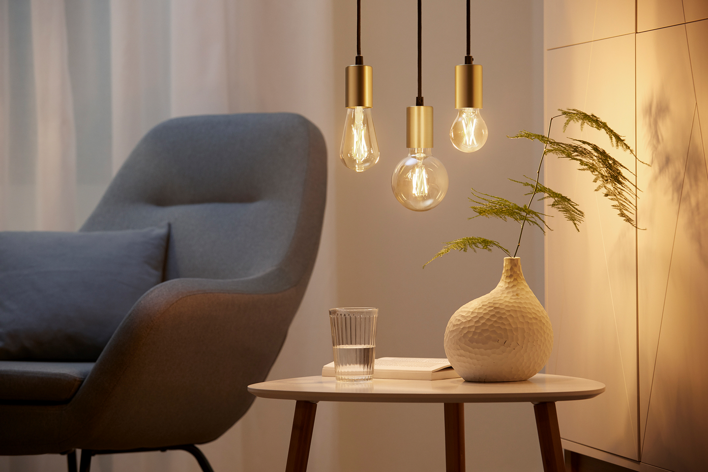 Led-lamppu WiZ WI-FI 7W E27 TW A60 920-50 Filament meripihka