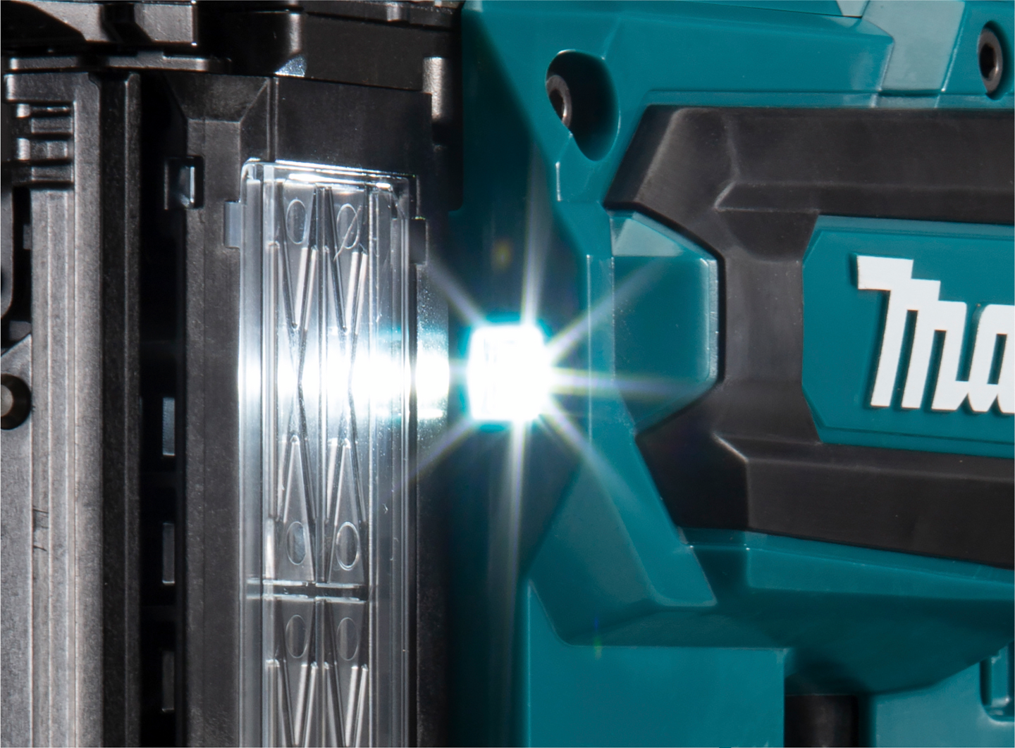 Viimeistelynaulain Makita 40V FN001GZ 15-40mm runko