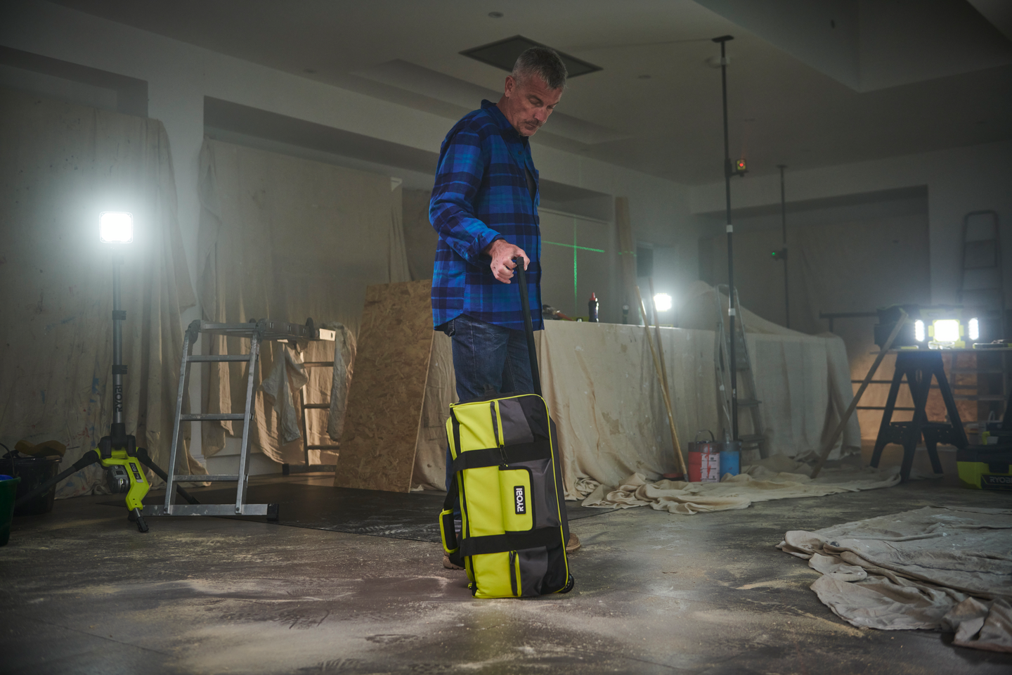 Työkalulaukku Ryobi RSSLTB2 56cm pyörillä