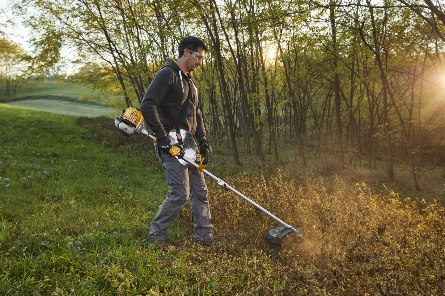 Ruohoraivuri Stiga BC 330 A