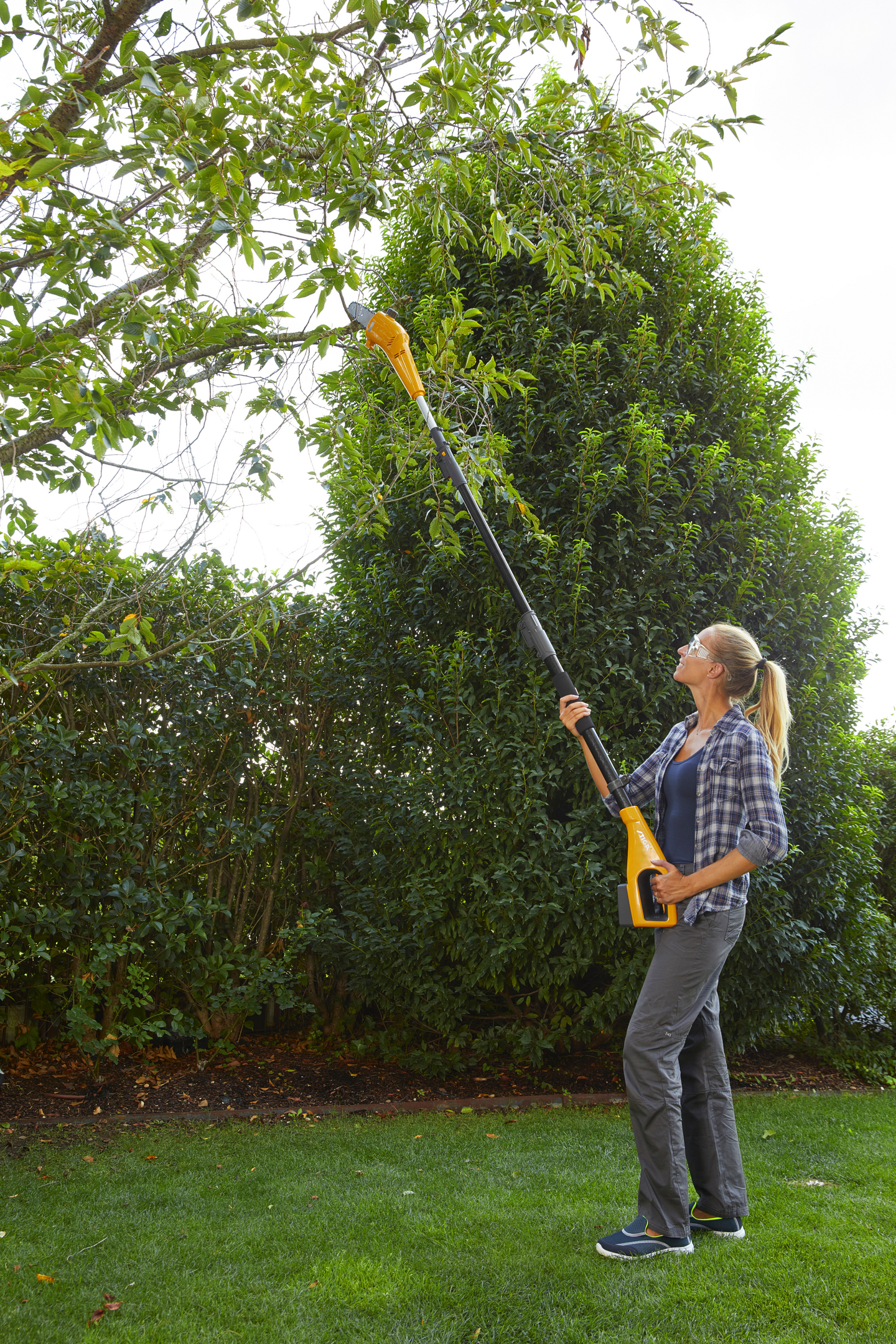 Akkumonitoimityökalu Stiga MT 100E Kit 1x4,0Ah