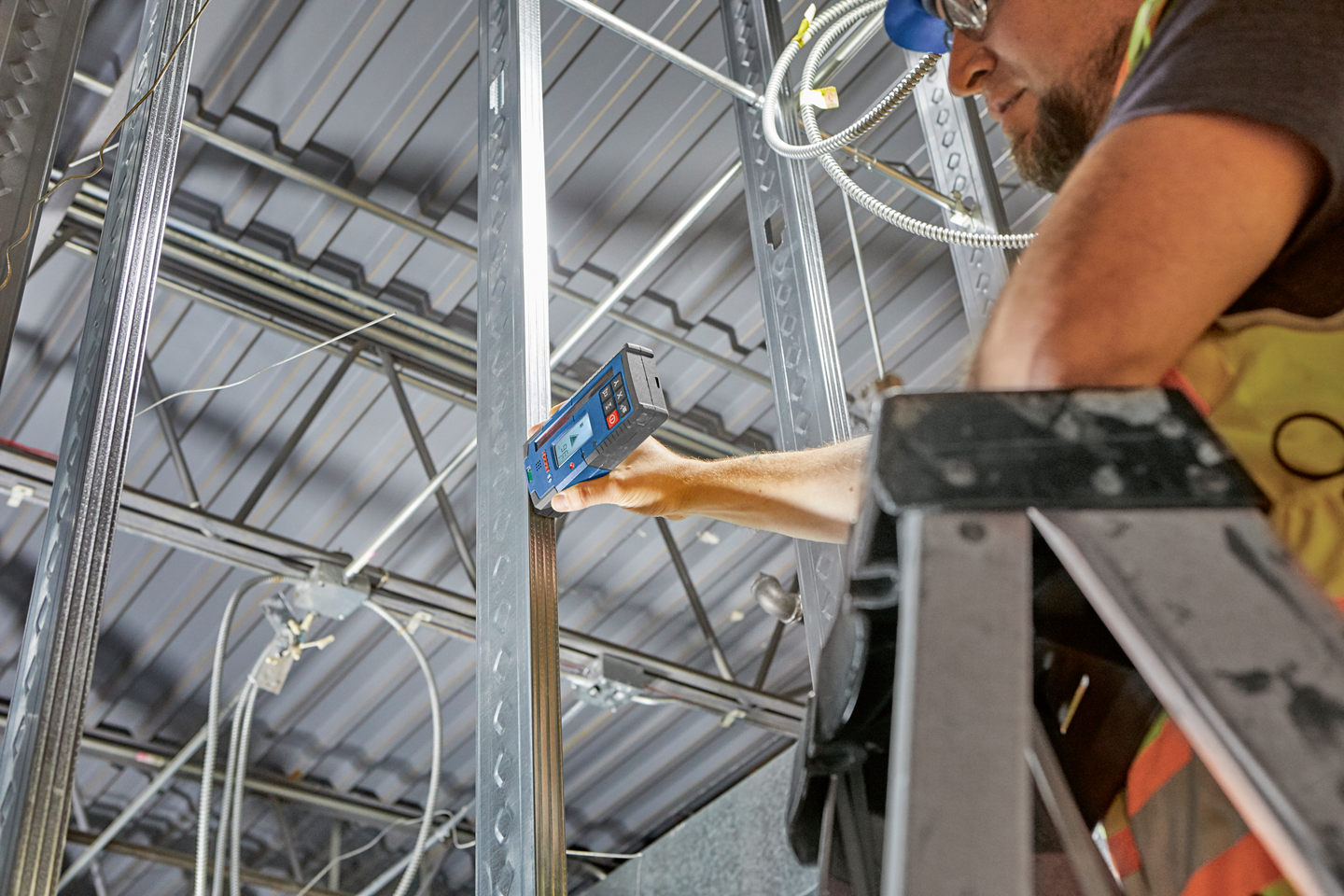 Vastaanotin Bosch LR60 pyöriville lasereille