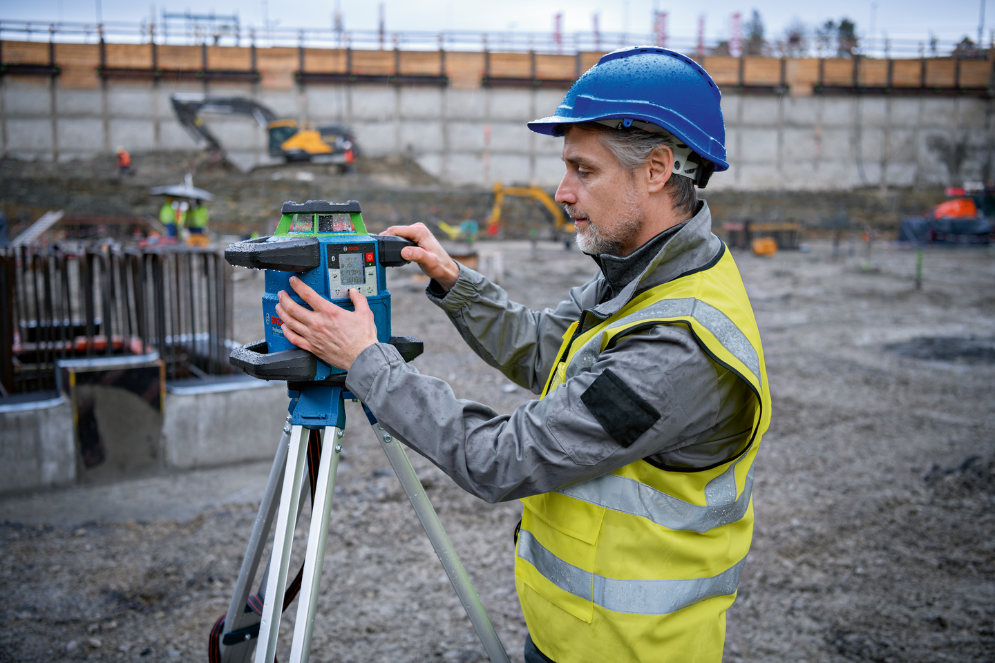 Pyörivä laser Bosch GRL 650 CHVG vihreä