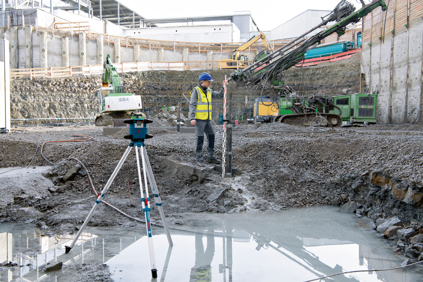 Pyörivä laser Bosch GRL 650 CHVG vihreä