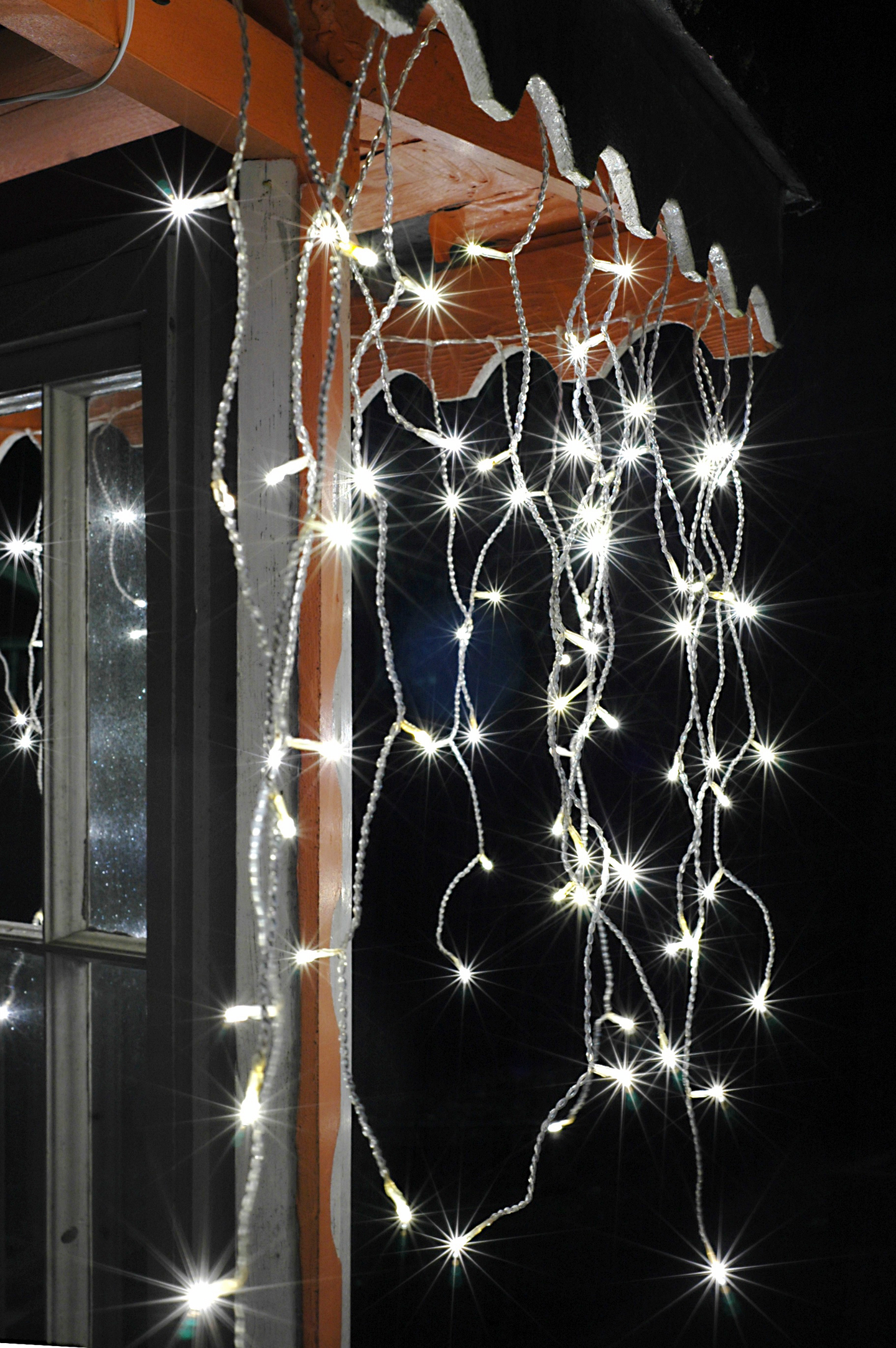 Valosarja Airam ulos/sisälle 72 lediä jääpuikko