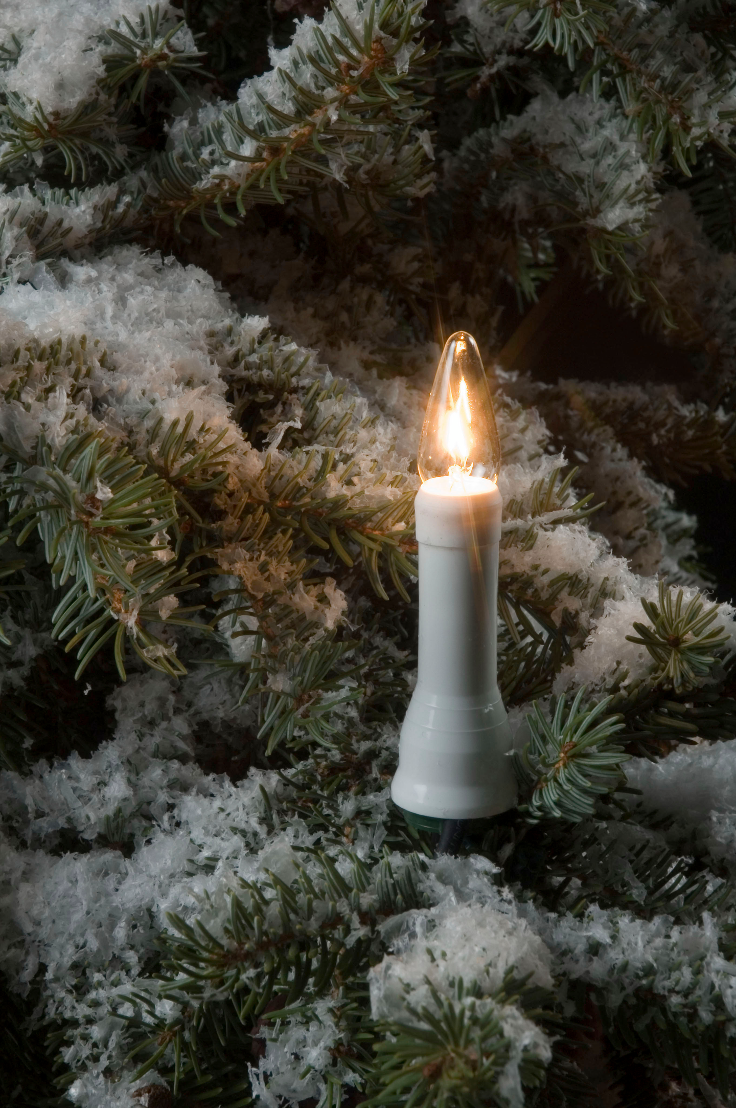 Kynttilävalosarja Airam ulos/sisälle 16-osainen Delux