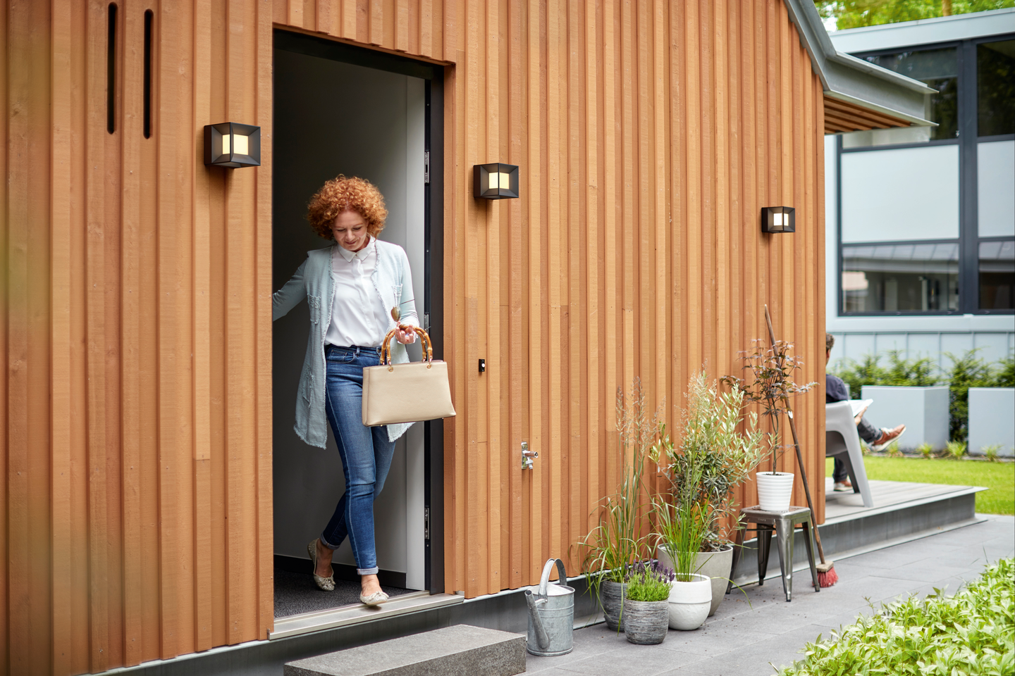 Seinävalaisin Philips Parterre 1x8W 230v musta