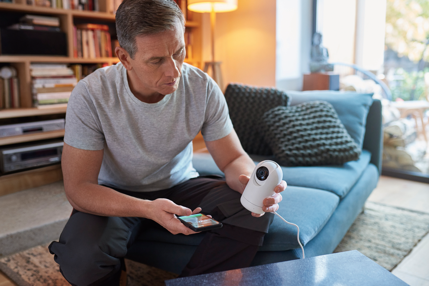 Wiser valvontakamera Schneider Electric sisäkäyttöön