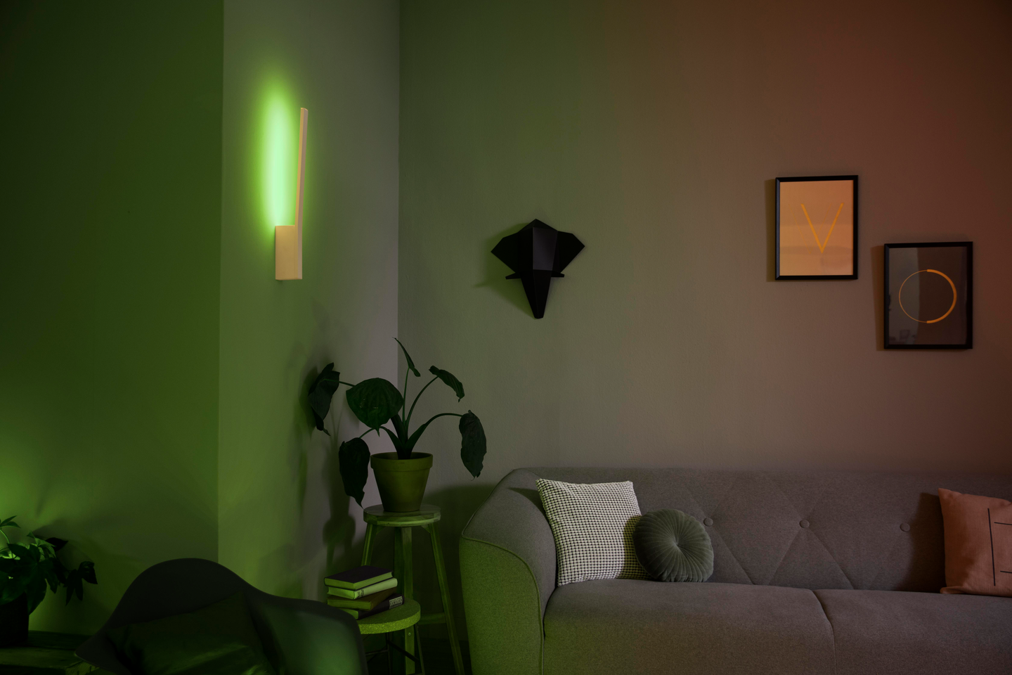 Seinävalaisin Philips Hue Liane valkoinen 12W 24V