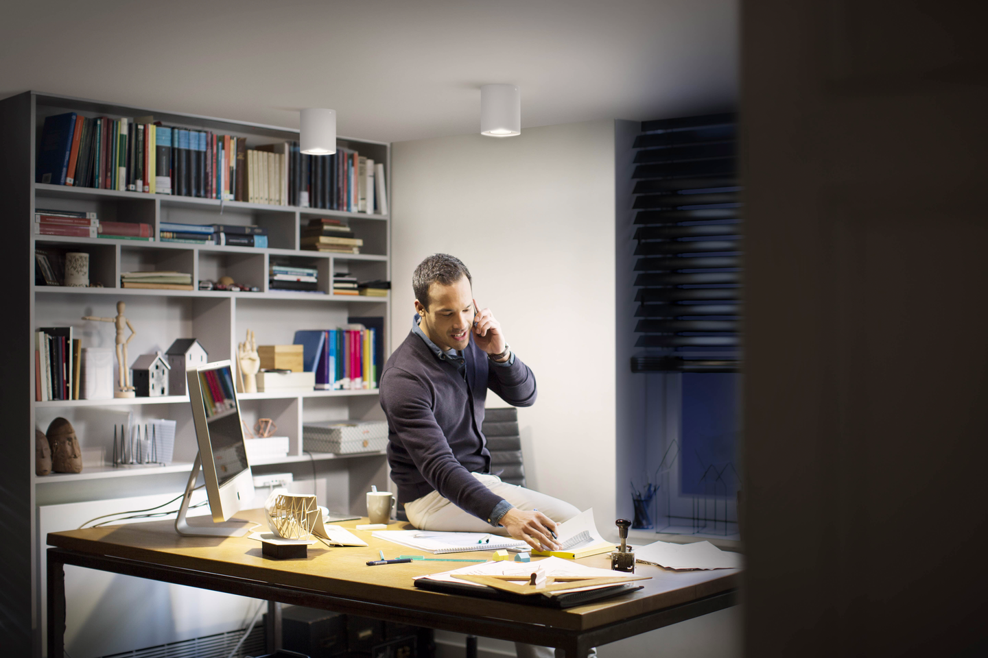 Kohdevalaisin Philips Hue Pillar valkoinen 1x5W 230V