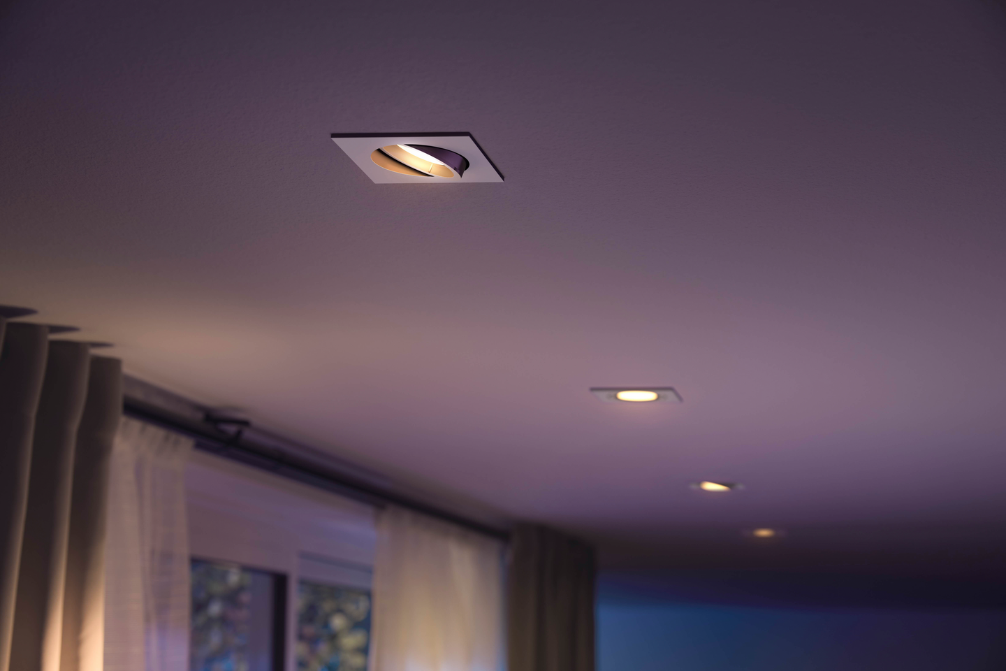 Upotettava kohdevalo Philips Hue Centura neliö valkoinen 1x5.7W