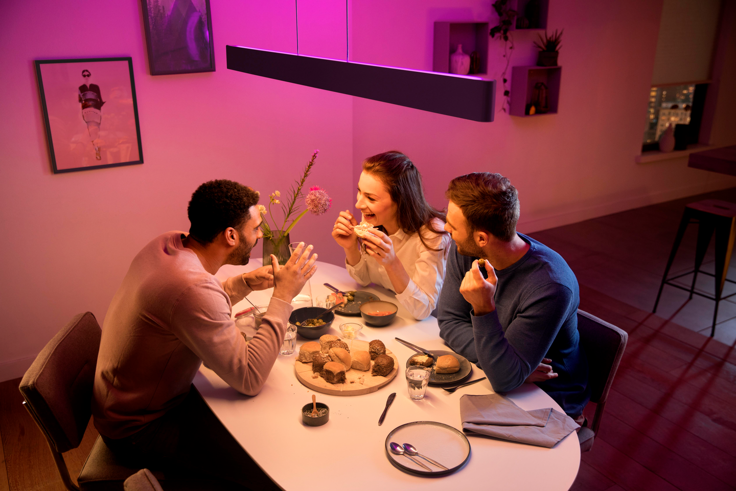 Riippuvalaisin Philips Hue Ensis musta 2x39W 24V