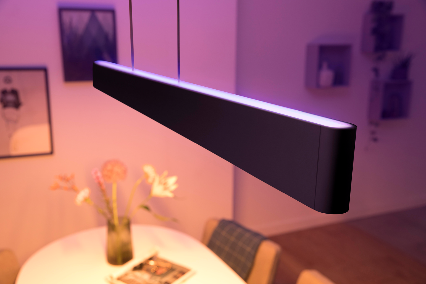 Riippuvalaisin Philips Hue Ensis musta 2x39W 24V