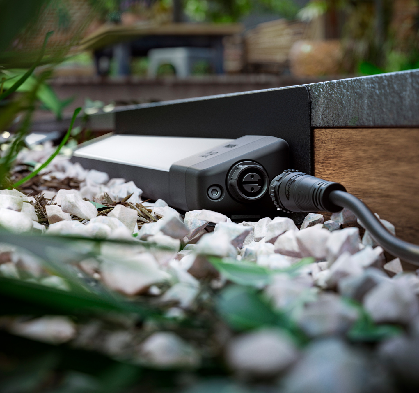 PHILIPS HUE FLOODLIGHT AMARANT VIT+FÄRG