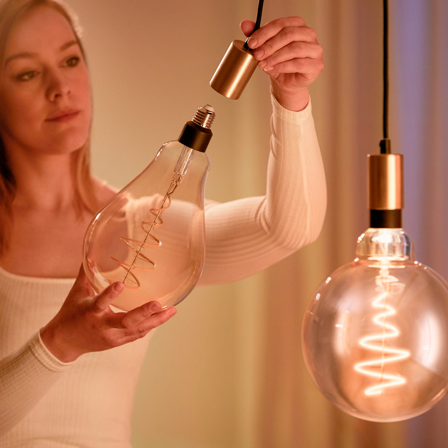 Led-lamppu WiZ WI-FI 6W E27 TW PS160 920-50 FIL MERIPIHKA