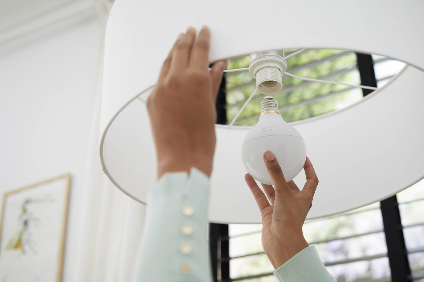 Lamppu Philips Smart LED 11W G95 E27 922-65 RGB color