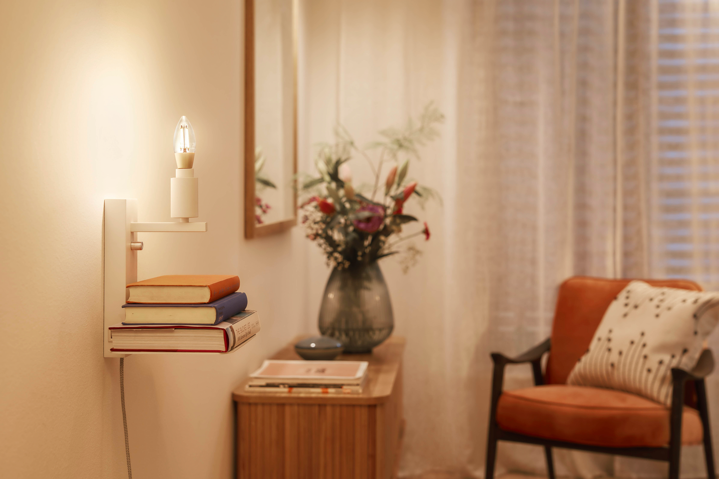 Lamppu Philips Smart LED 4.9W C35 E14 920-50 meripihka