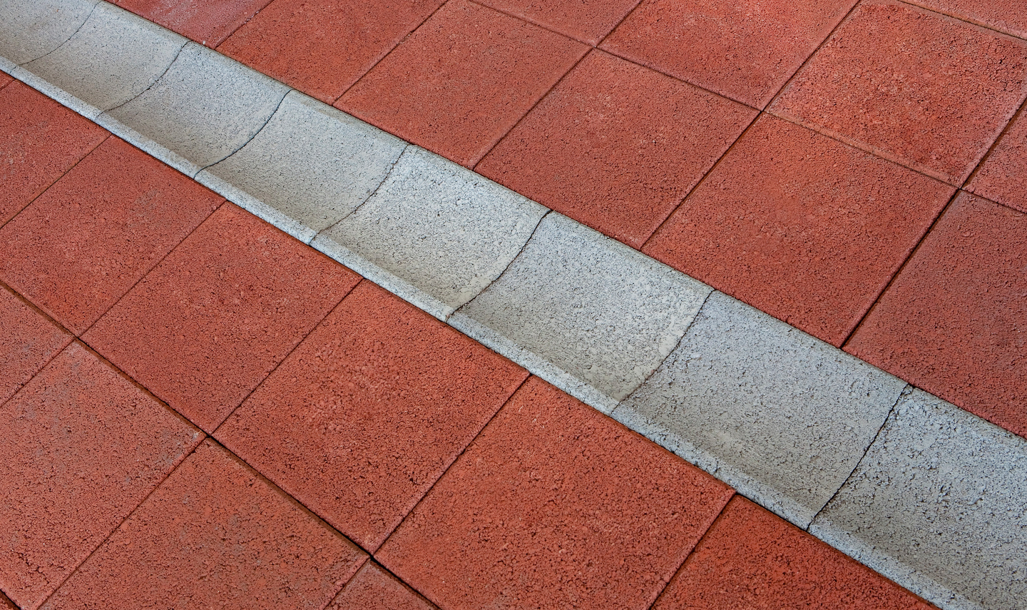 Kourulaatta HB 250x210x80mm harmaa kouru syvyys max 20mm