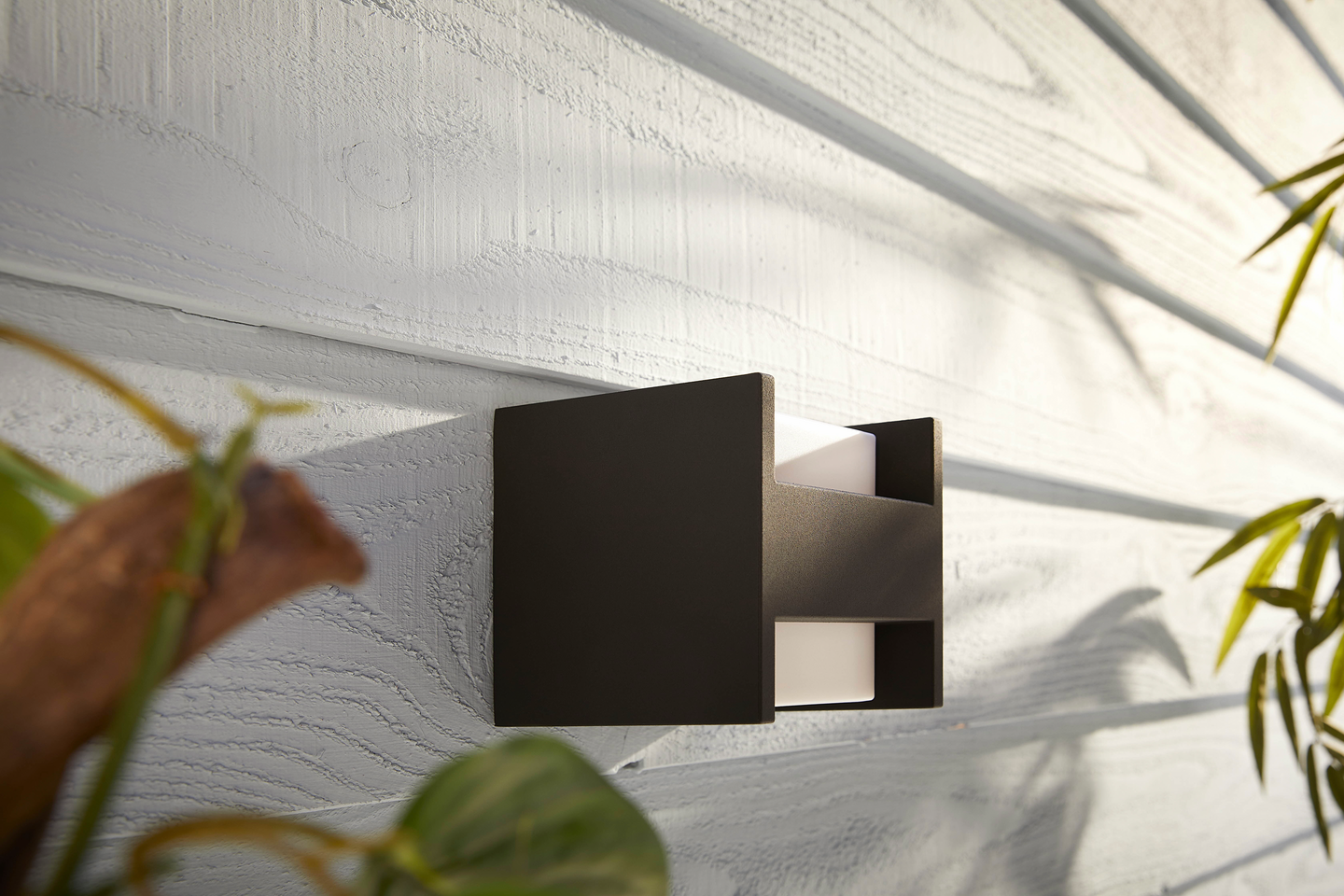 Ulkoseinävalaisin Philips Hue Fuzo 13X13