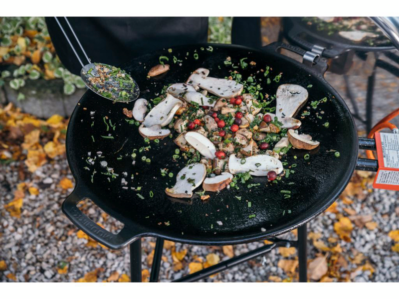 Pannu Muurikka 48cm jaloilla