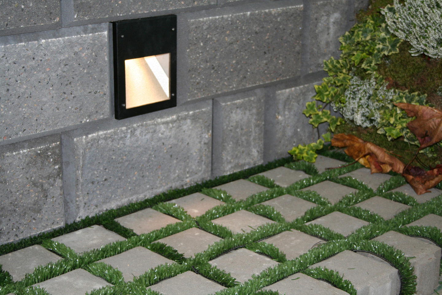 Vallivalo HB iso luomi 160x198x190mm musta