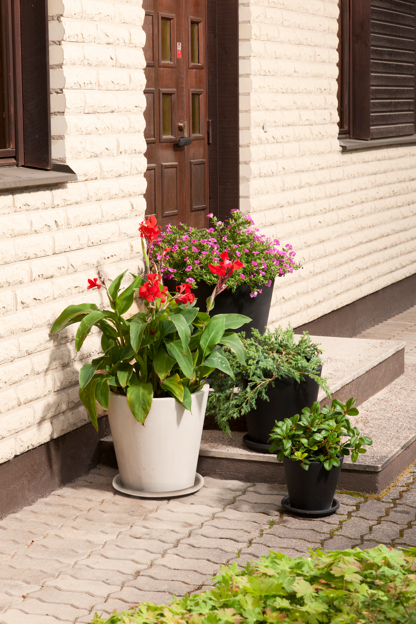 Aluslautanen polygraniittia 36cm hiekka