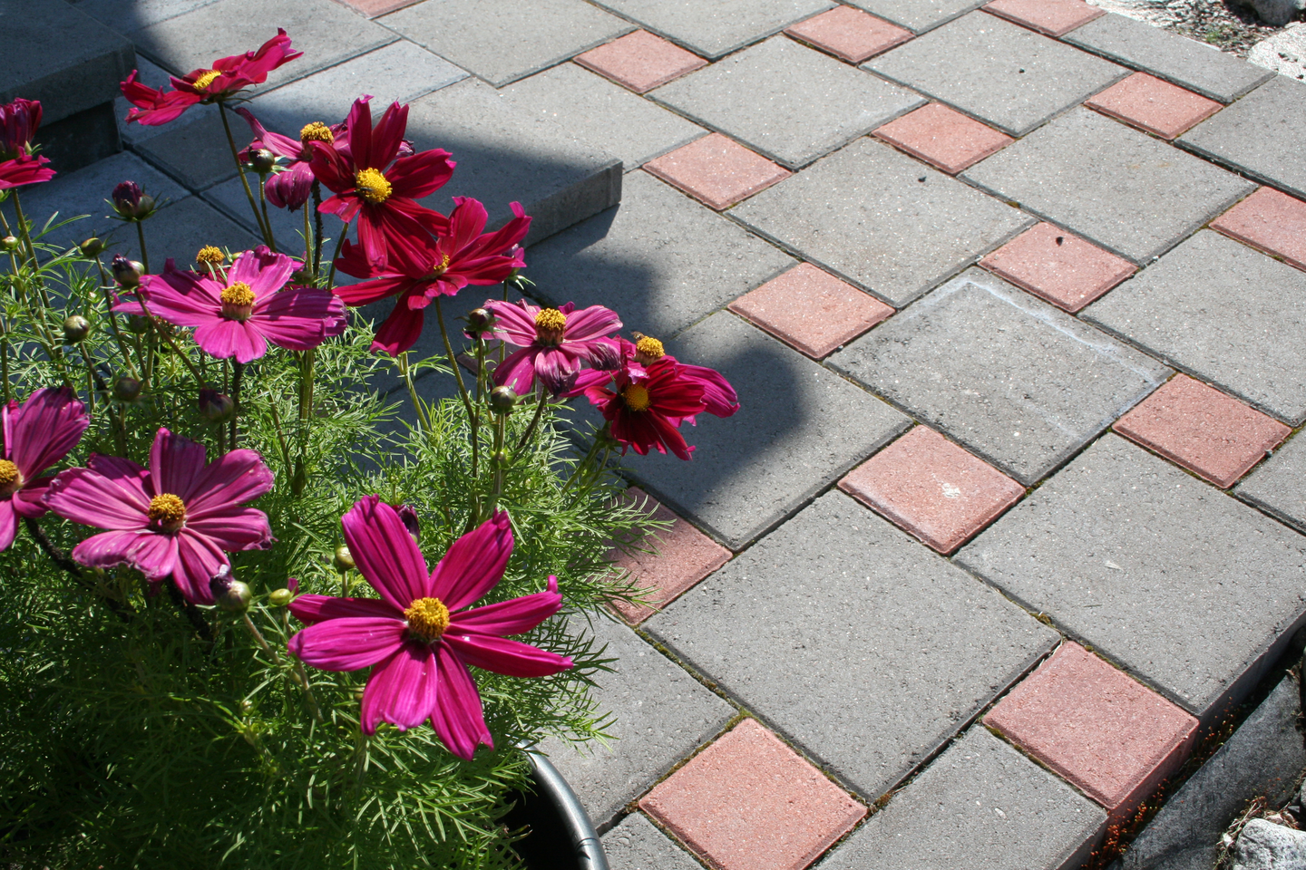 Aukiokivi HB 138x138x80mm punainen 7,5m²/lava 1405kg/lava