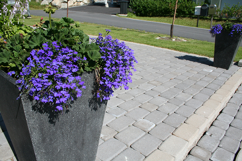 Perinnekivi HB 115x115x80mm musta