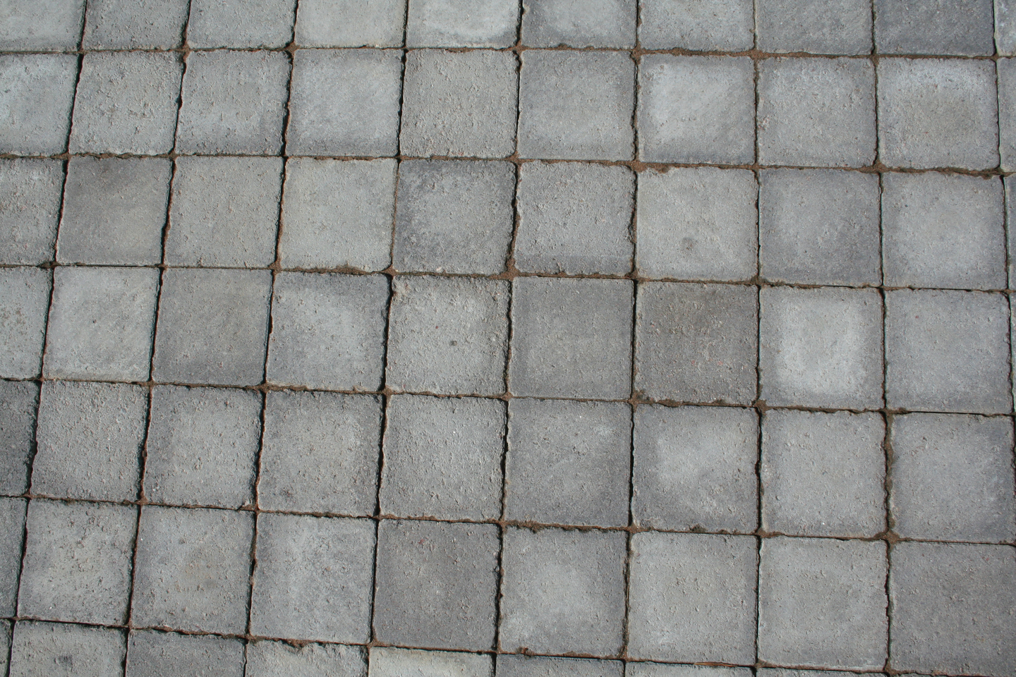 Patinoitu aukiokivi HB 138x138x80mm musta 7,5m²/lava 1405kg/lava