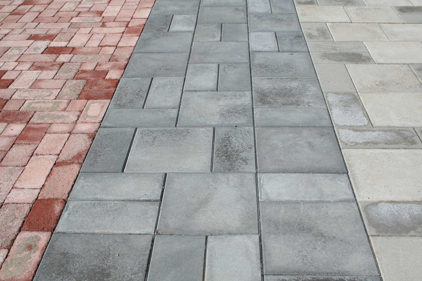 Patinoitu patiokivi pieni HB 105x140x60mm punainen 9,4m²/lava 1370kg/lava