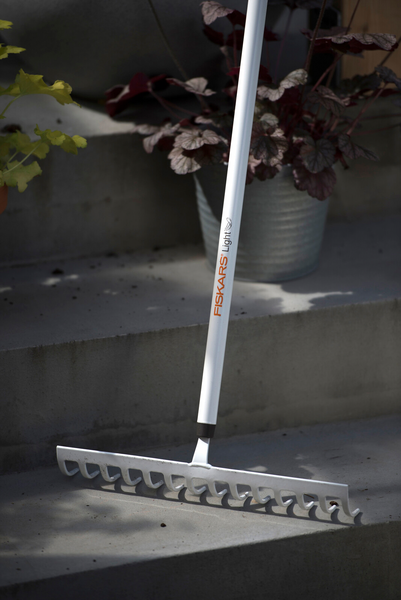 Rautaharava Fiskars Light 1019608