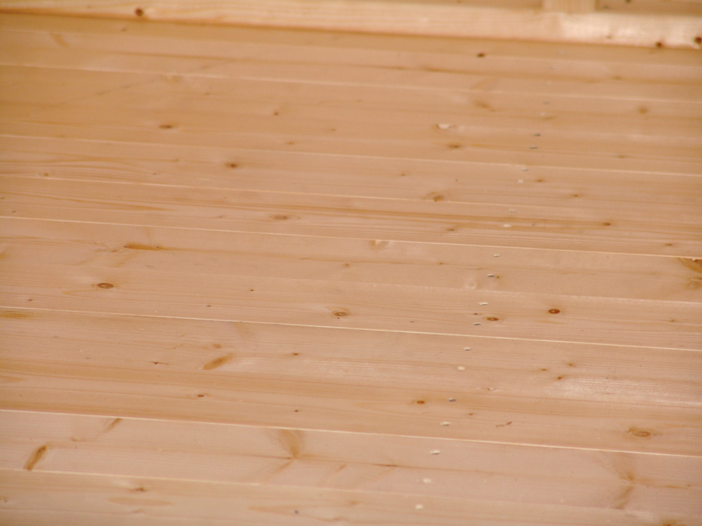 T71-varaston Lattialaudat 20mm Tammiston Puu
