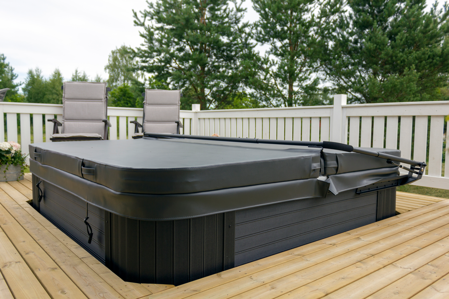 Kansiteline Novitek kaasujousi Premium