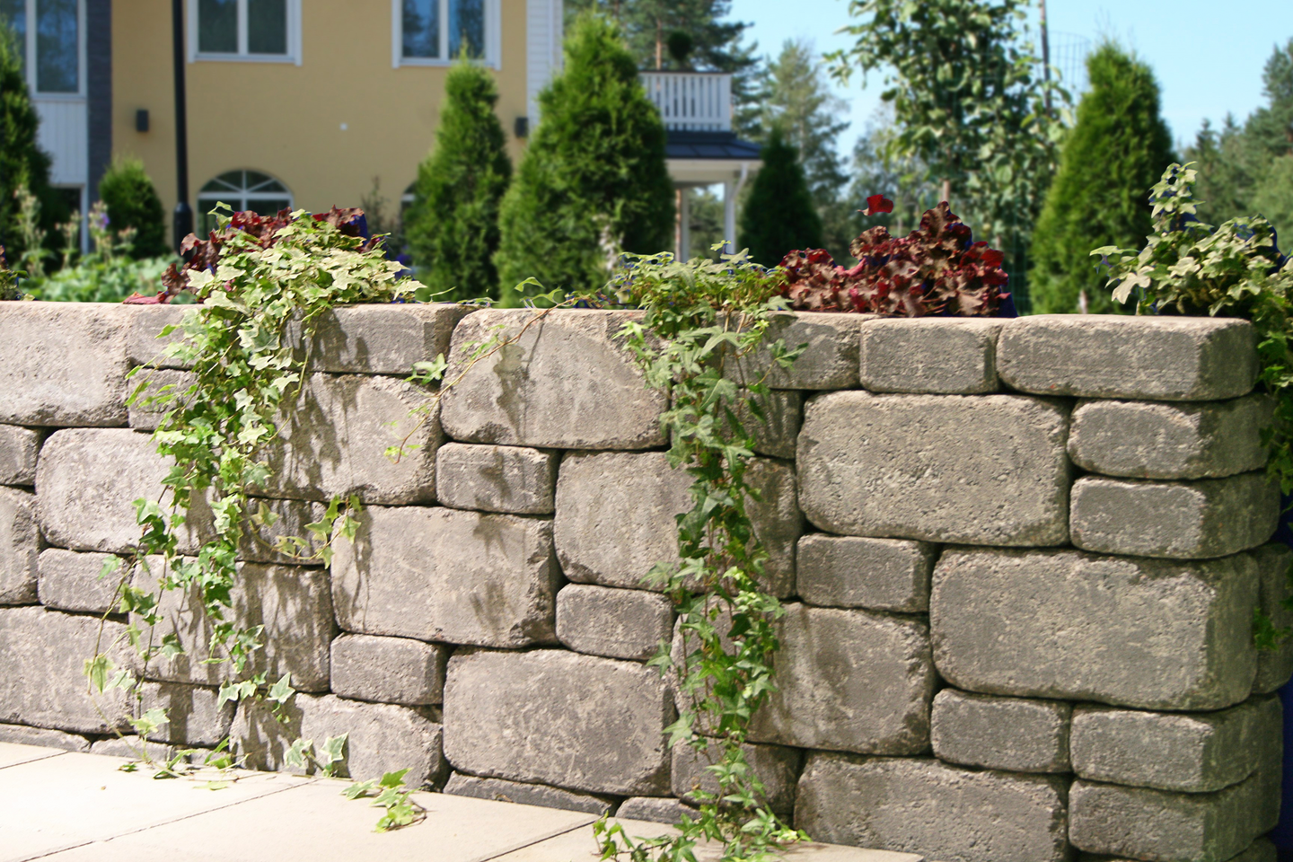 Patinoitu muurikivi HB 240x160x80mm matala harmaa 144kpl/lava 1185kg/lava