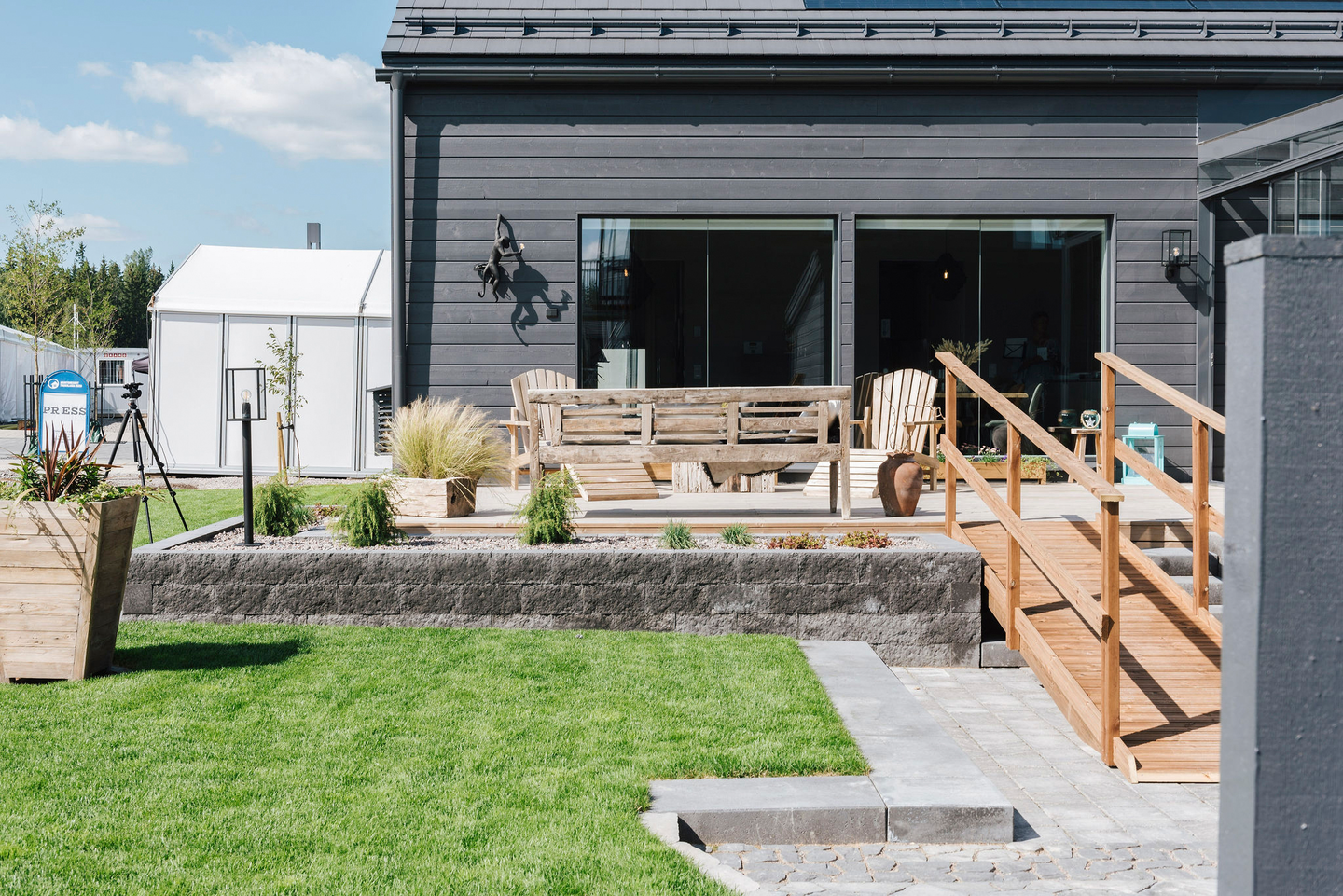 Muurikivi Rudus Antikko 330X165X165mm musta