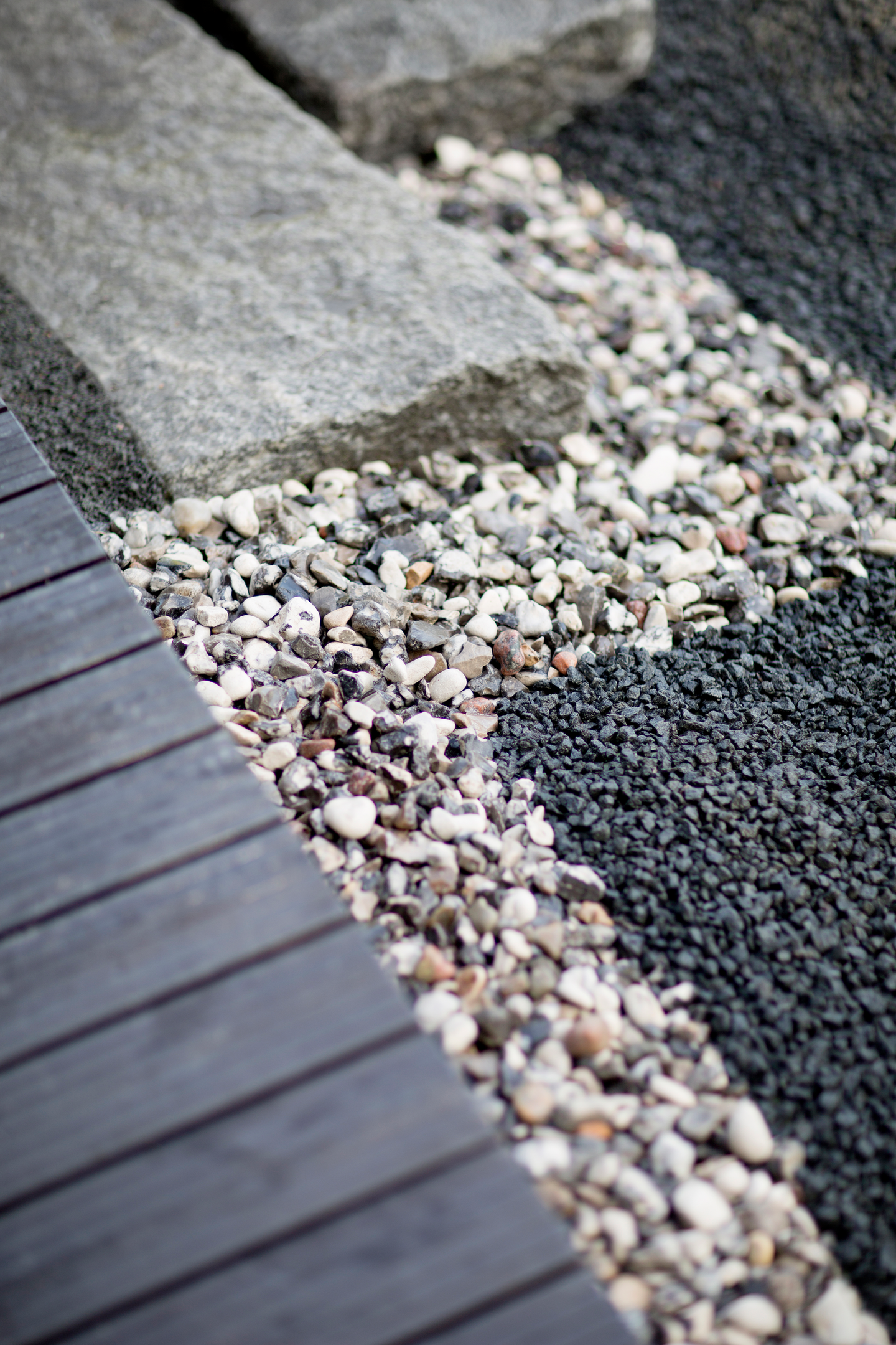 Koristekivi Kekkilä rantakivi iso harmaavalkoinen 25kg