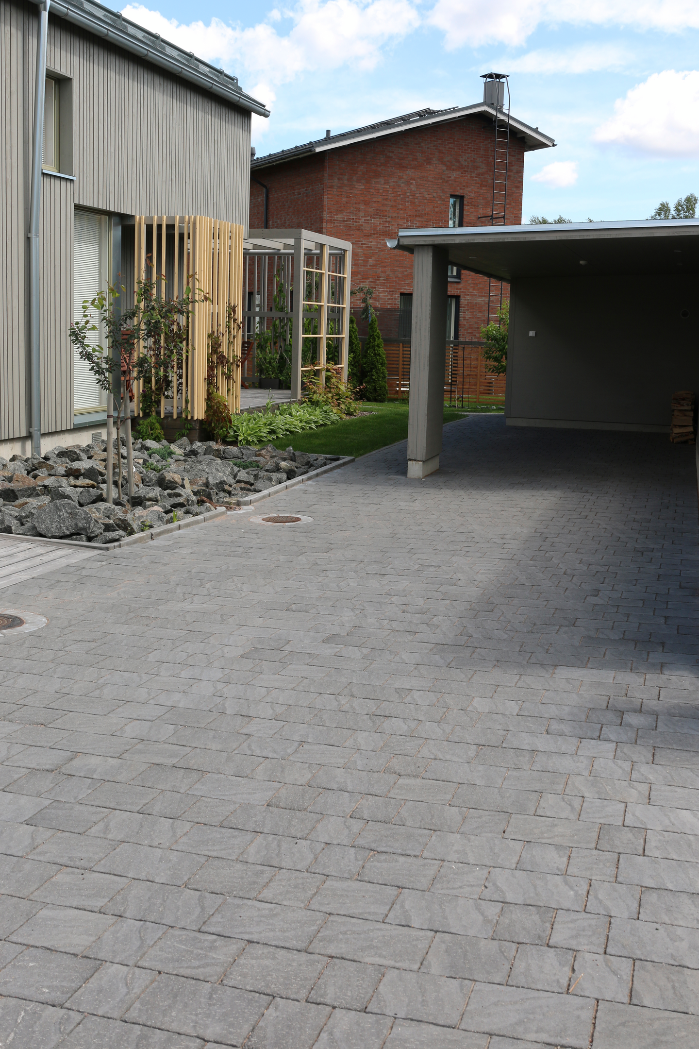 Torino-kivi Rudus musta