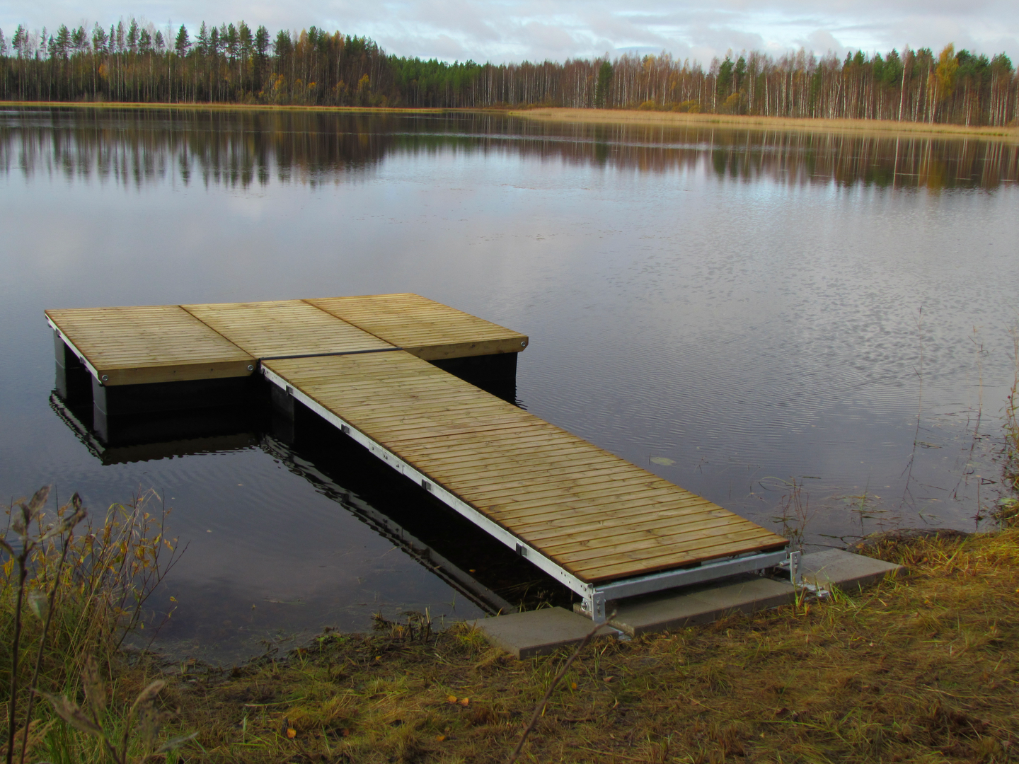 Laituri Luoman Ulpukka ULDX 2-7-8 pituus 16,1m