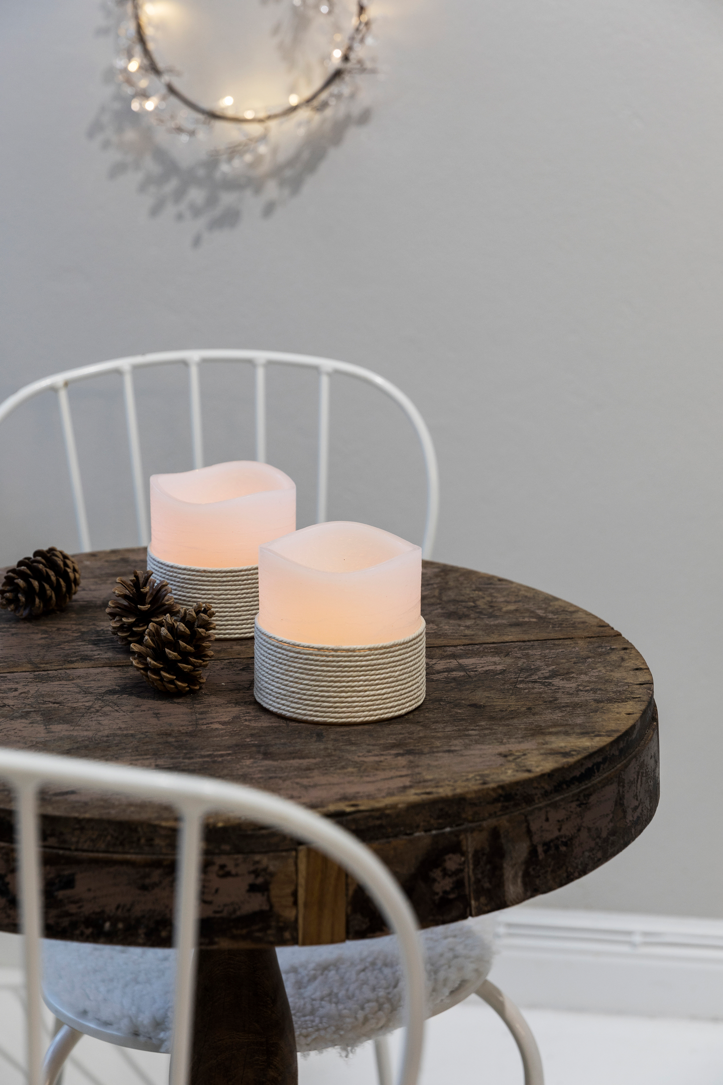 Vahakynttilä Airam Jenni 10cm valkoinen