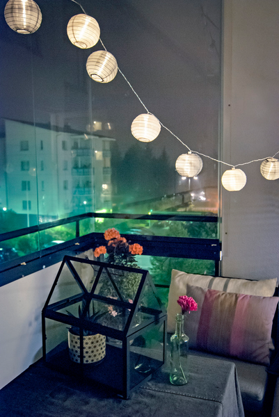 Solar-pallosarja Airam Hanna 8 valkoinen/harmaa