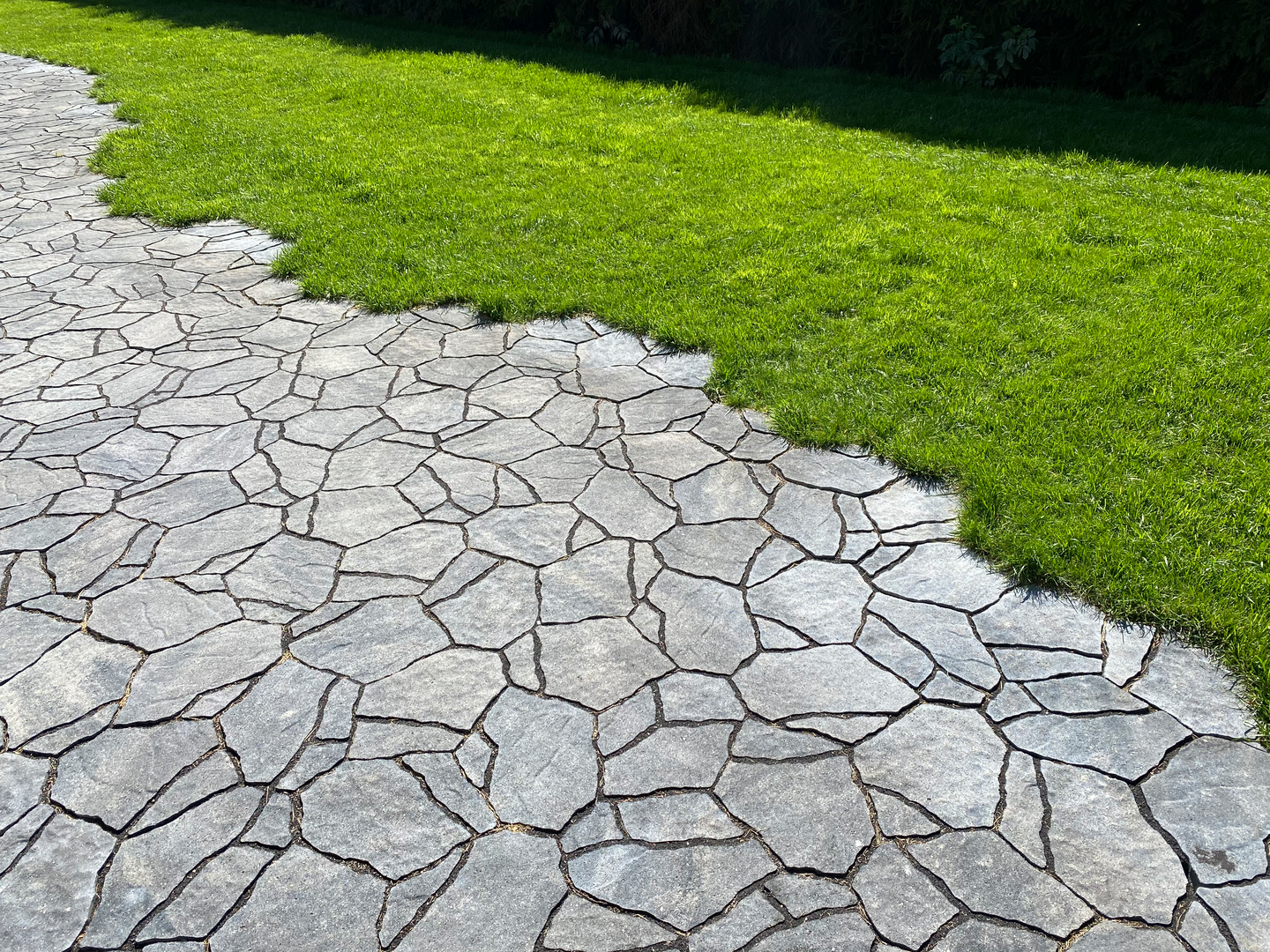 Luotokivi Rudus mustaharmaa