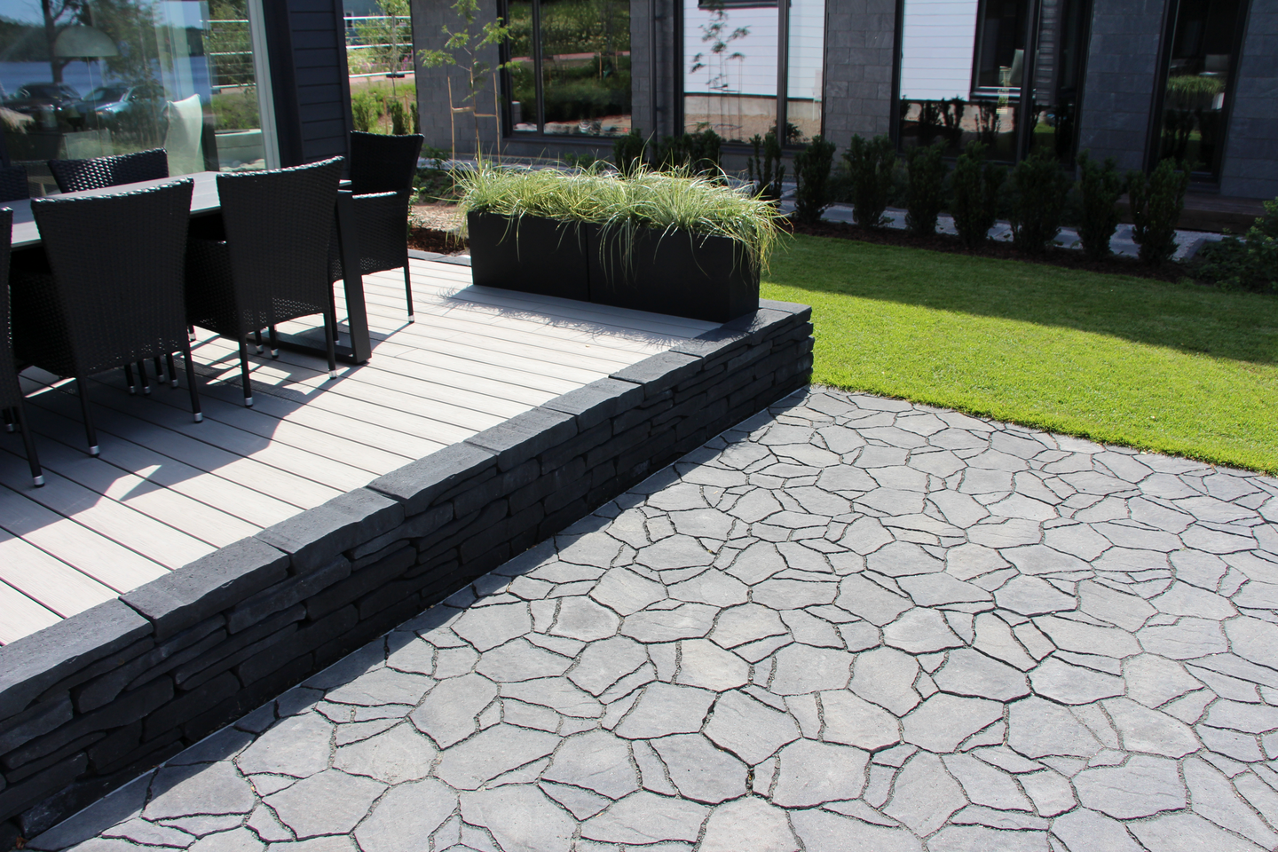 Luotokivi Rudus mustaharmaa