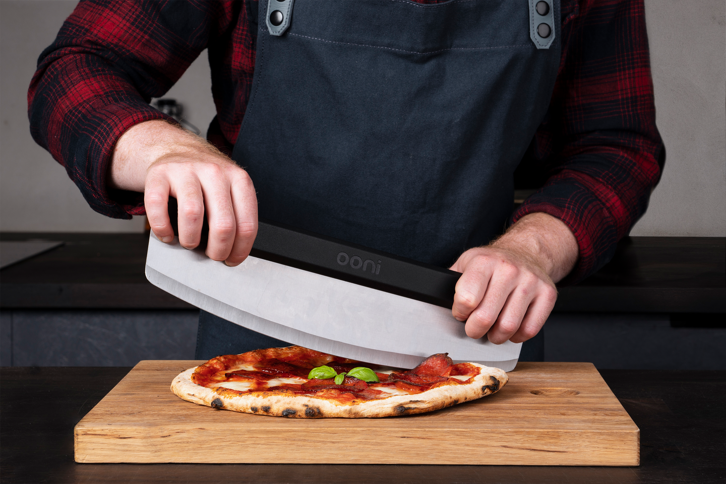 Pizzaleikkuri Ooni Rocker